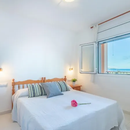 Empurialola -apartamento En Primera Linea De Mar -163 דירה *